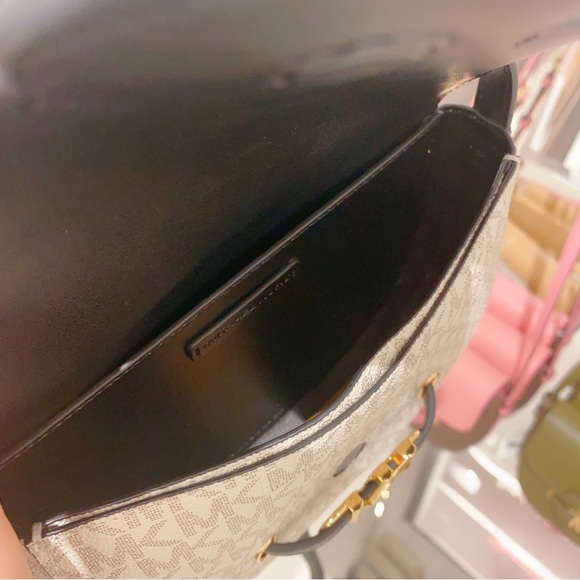 Michael Kors Reed Saddle small Crossbody - Picture 5 of 8